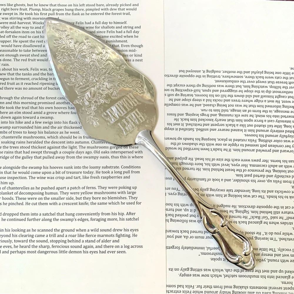 vintage Happy Holidays silver plated pie cake server